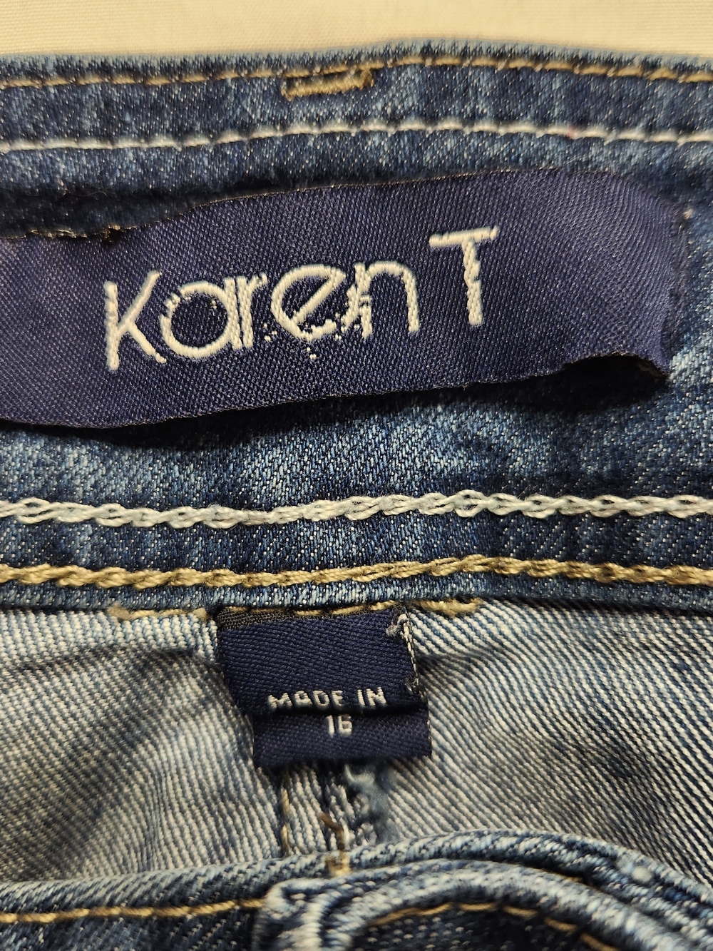 ⭐️Karen T Denim Shorts Size 16 Blue Dark Wash Cuffed Embellished Pockets - Picture 6 of 9